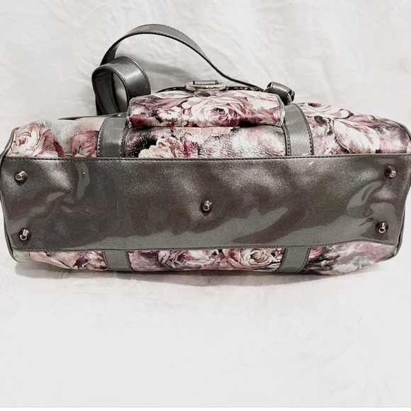 NWOT Sharif 1827 purse in silver/pink floral. - Picture 9 of 11